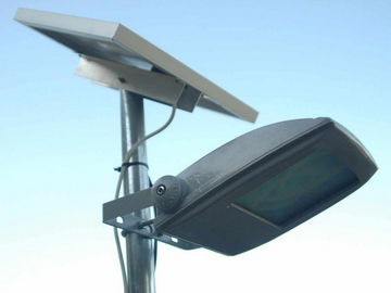 مسيك شمسيّ يزوّد led يشعل فيضان خارجيّ لشارع إنارة 12V dc