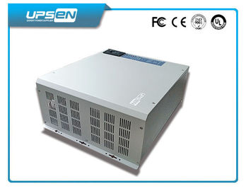 العاكس تحكم 3KW 4KW 5KW الطاقة الشمسية العاكس 50HZ / 60HZ يحمل في ثناياه عوامل مبت المراقب المالي